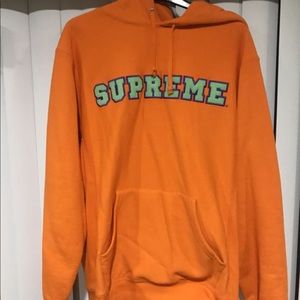 Supreme hoodie